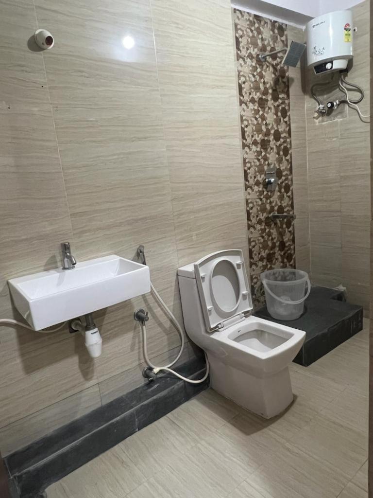 Beach Town Hotel Visákhapatnam Kültér fotó
